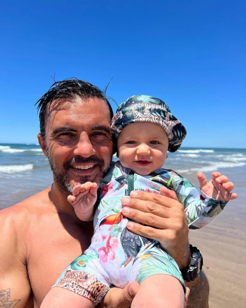 El primer día de playa de Luca Cubero