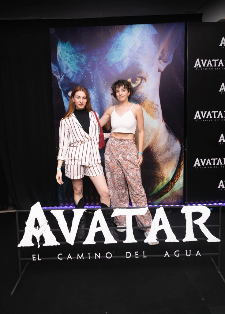 Sofia Altuna en estreno de Avatar el camino del agua