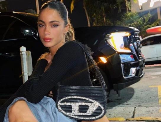 El look canchero que lució Tini para reencontrase con Rodrigo de Paul en Qatar 