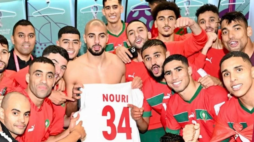 La trágica historia del jugador homenajeado por la selección de Marruecos tras clasificarse a la semifinal de la Copa del Mundo