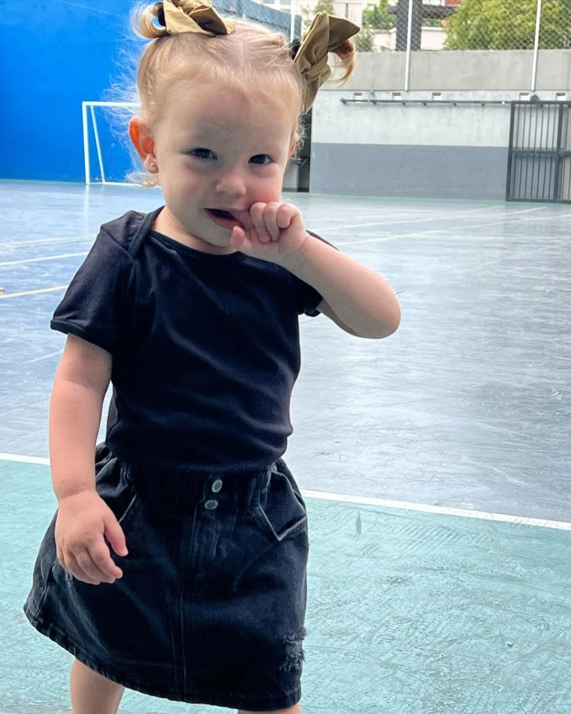 3 looks de Ana García Moritán para saber cómo vestir a los más chicos en las Fiestas