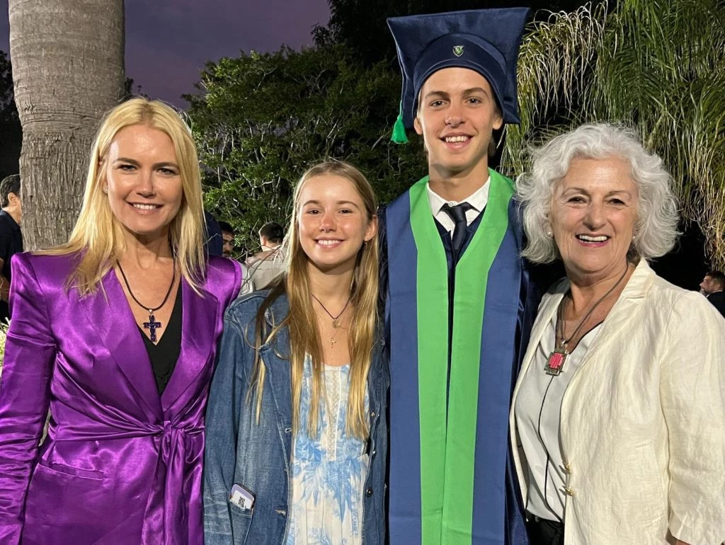 Las fotos del egreso de Benicio Gravier, el hijo de Valeria Mazza