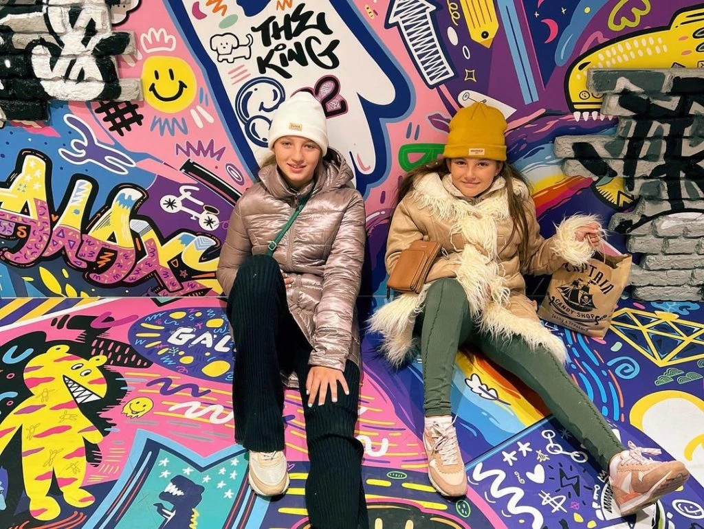 Nicole Neumann y sus hijas Allegra y Sienna