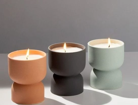 Qué color de vela deberías tener en tu casa para atraer la abundancia según el mes