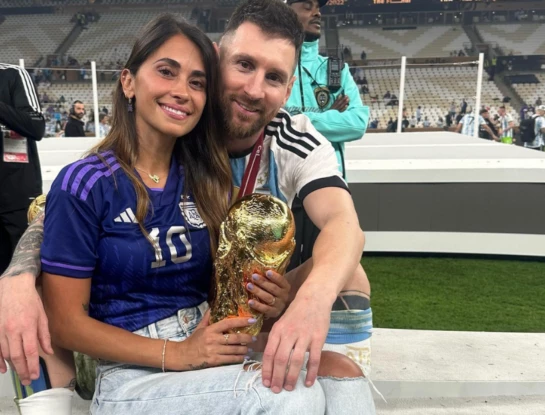 Antonela Roccuzzo y Leo Messi