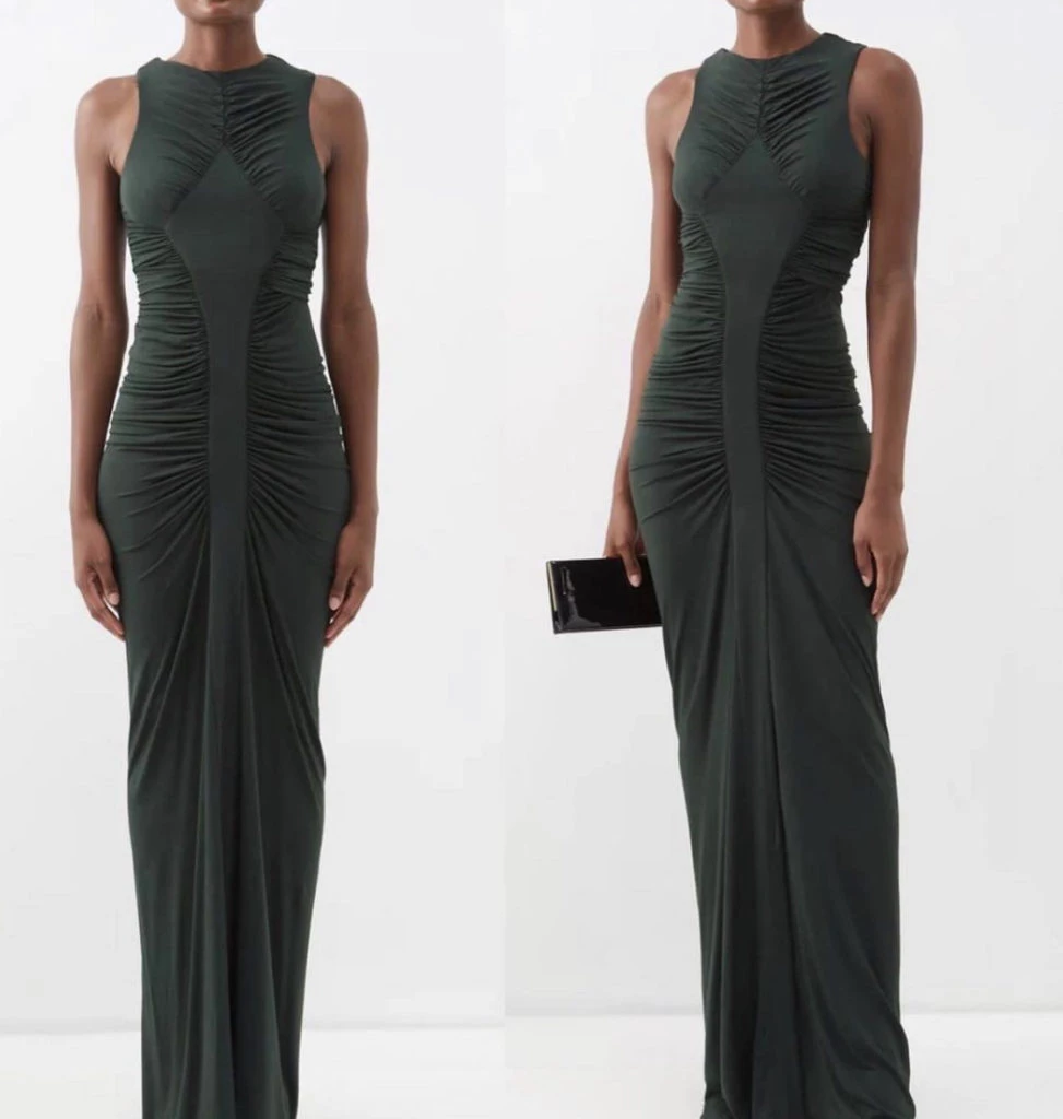 Antonela llevó un vestido Saint Laurent. Foto: Instagram.