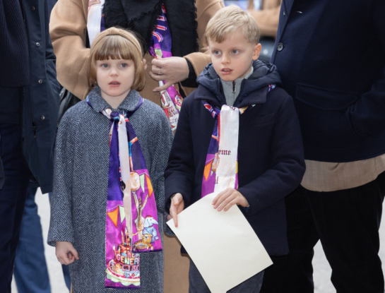 Camille Gottlieb y sus tiernos gestos con Jaques y Gabriella, los hijos de Alberto y Charlène de Mónaco