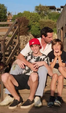 Gonzalo Valenzuela con Silvestre y Alí