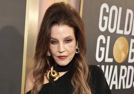 Lisa Marie Presley y la última foto en los Globos de Oro 2023