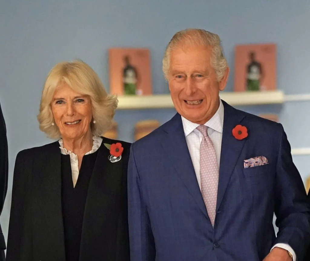 Carlos y Camilla en un evento solidario. Foto: Instagram.