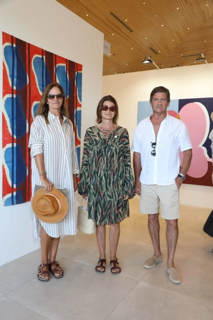 Cecilia Sartorius de Green, Isabel Firmin Didot y Pablo Bordeau en la novena edición de la feria internacional Este Arte