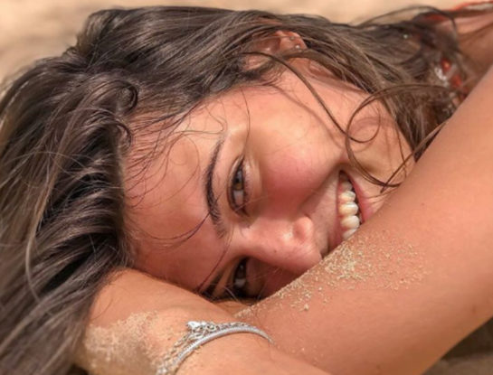 9 tips para cuidar tu pelo en la playa