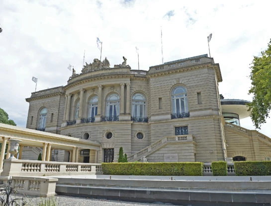 Historias de Cemento: el edificio del Hipódromo de Palermo, una joya arquitectónica de estilo neoclásico
