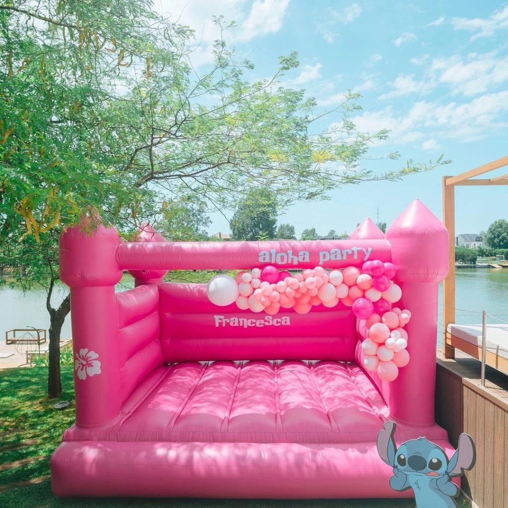 El cumpleaños de Francesca Icardi tuvo un castillo inflable personalizado con su nombre