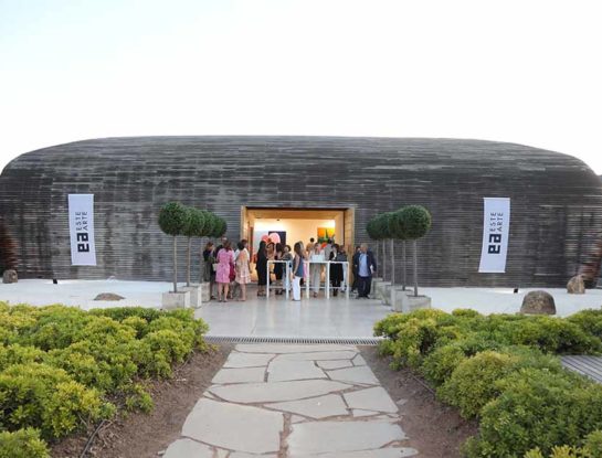 Vidriera: desde Lulu Sanguinetti a las hermanas Della Giovampaola, el evento de arte que reunió a lo más top de Punta del Este