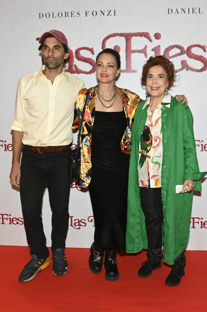 Ezequiel Díaz, Dolores Fonzi y Mirta Busnelli en estreno de Las Fiestas