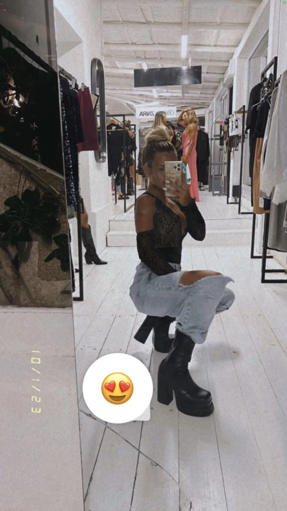 El look canchero de Cami Homs. Foto: Instagram.