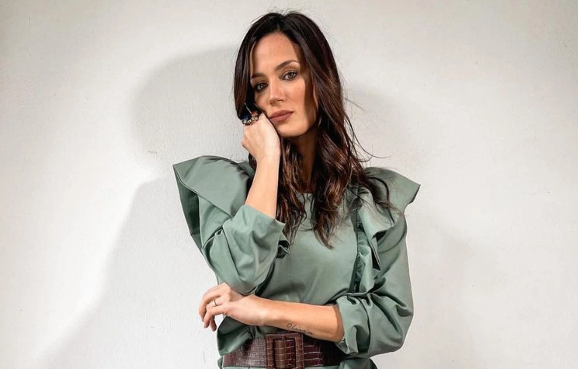 El look súper trendy que eligió Paula Chaves para los Premios Carlos 2023