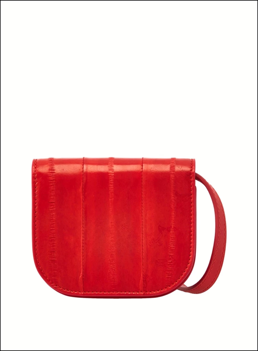 Ferragamo festeja el nuevo año del conejo con una exclusiva colección de objetas y prendas prêt à porter