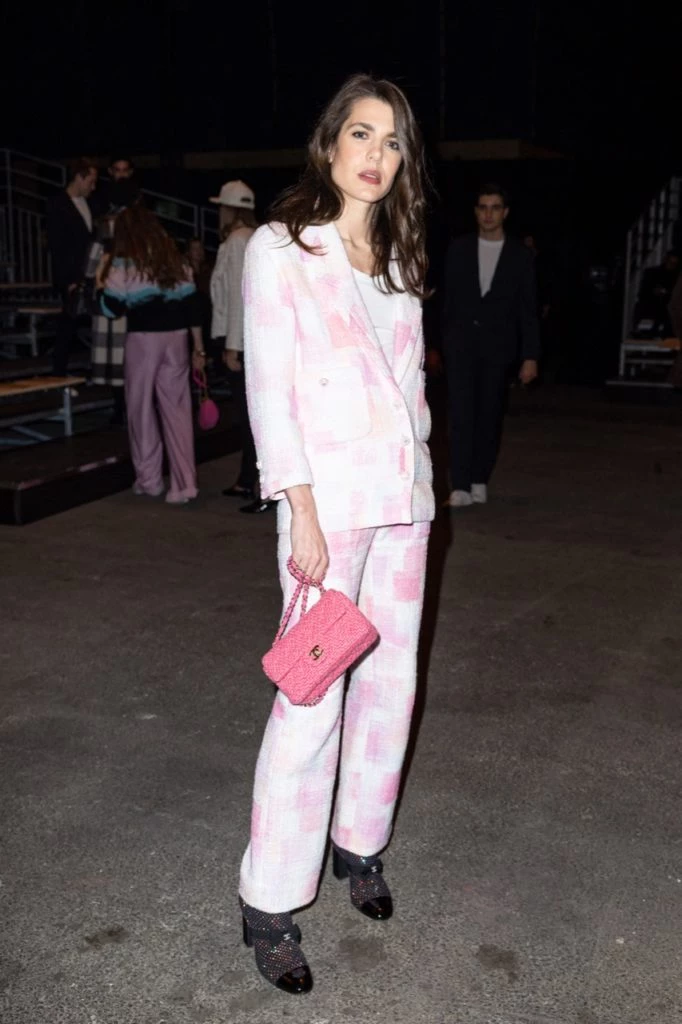 look charlotte casiraghi