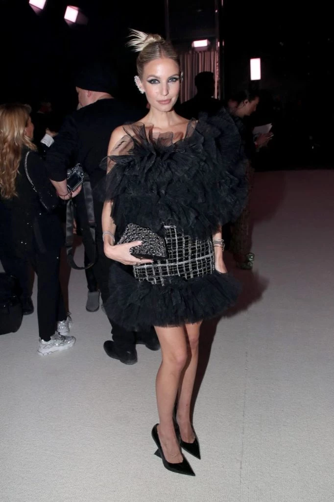 Tamu McPherson en el desfile de Giambattista Valli