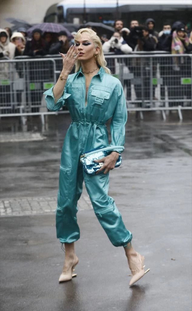 Miss Fame en el desfile de Fendi en París