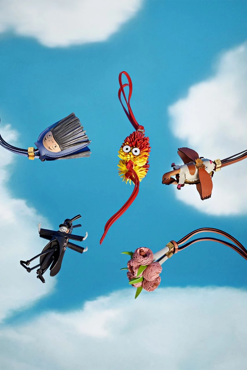 Loewe está de regreso con otra colaboración con Studio Ghibli, marcando el último lanzamiento de la asociación que comenzó en 2021.