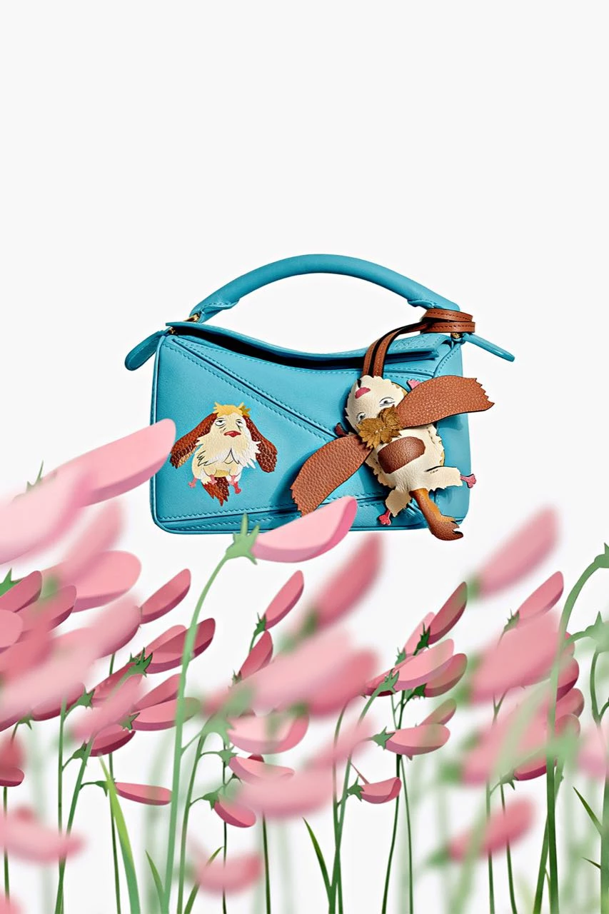 Loewe está de regreso con otra colaboración con Studio Ghibli, marcando el último lanzamiento de la asociación que comenzó en 2021.