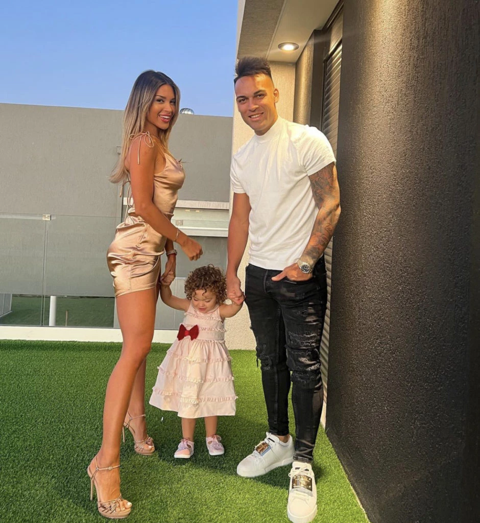 Agustina Gandolfo y Lautaro Martínez estarían esperando su segundo hijo