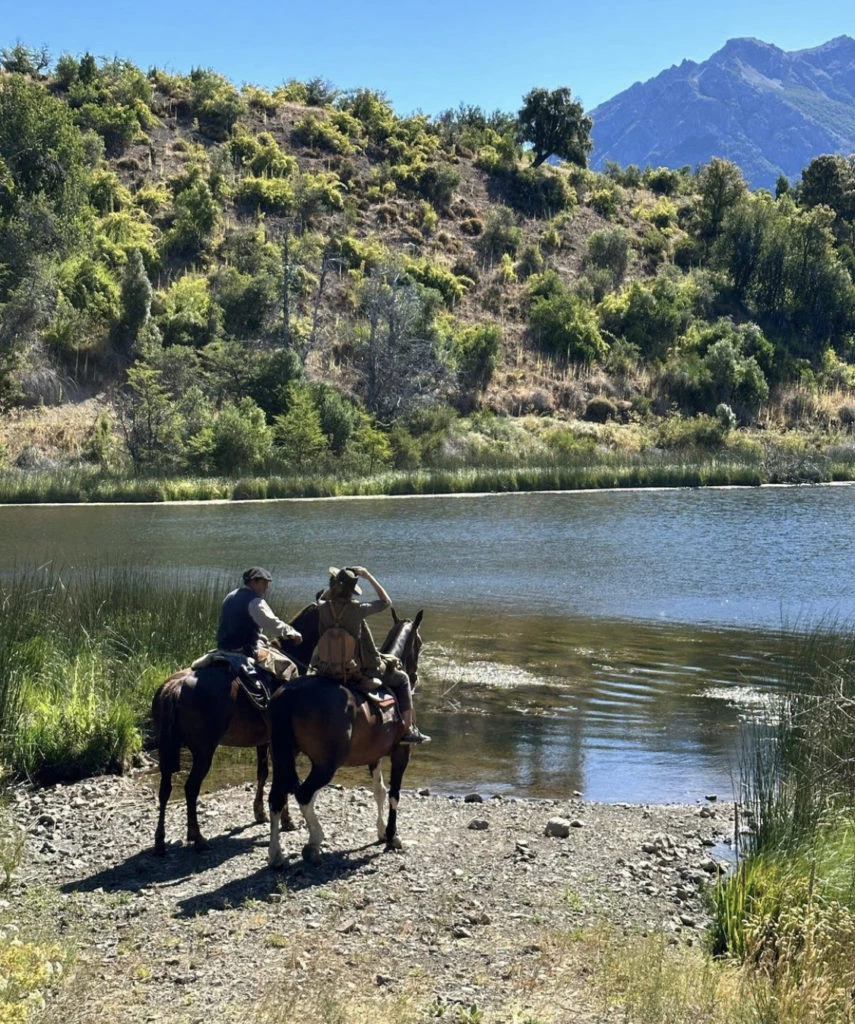 Juliana Awada y su look monocromático