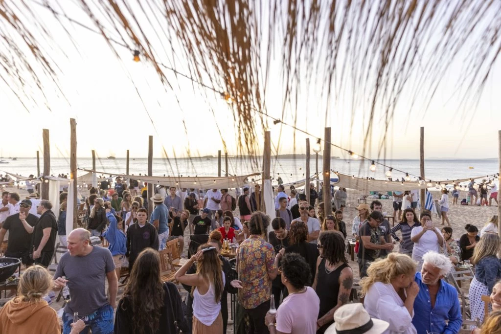 atarceder en Ovo Beach Punta del Este