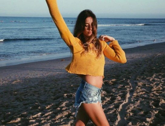 Lucía Celasco empezó el 2023 luciendo un mix de estilos: preppy y “motomami”