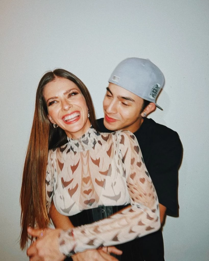 La romántica foto de La China Suárez y Rusherking