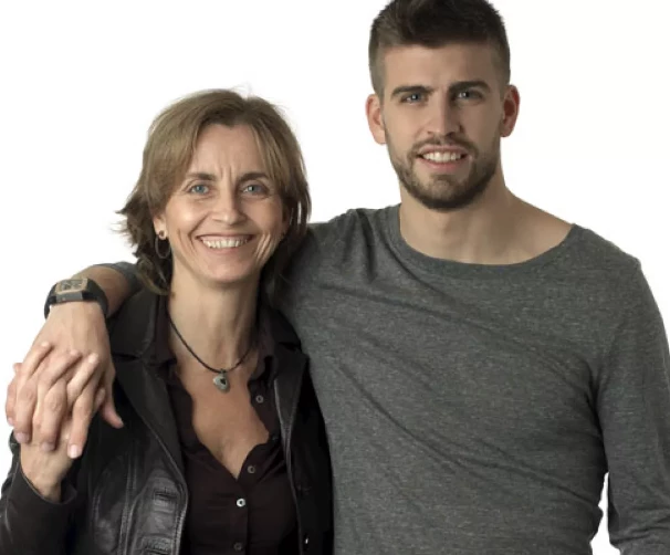 Monserrat Bernabeu y Gerard Piqué