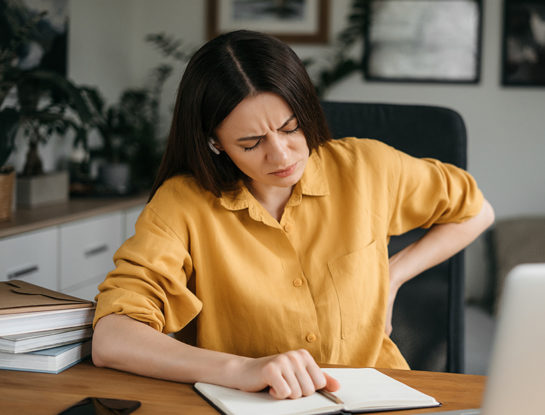 Estar sentados todo el día es nefasto para la salud, pero hay alternativa