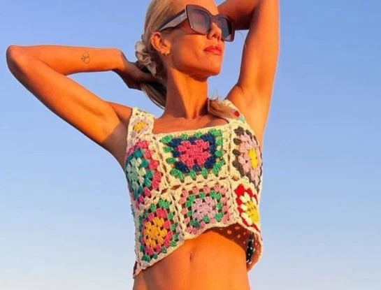El look bohemio de Nicole Neumann en Punta del Este