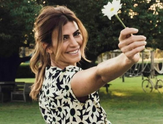 Así es el look de Juliana Awada ideal para una tarde en la Patagonia