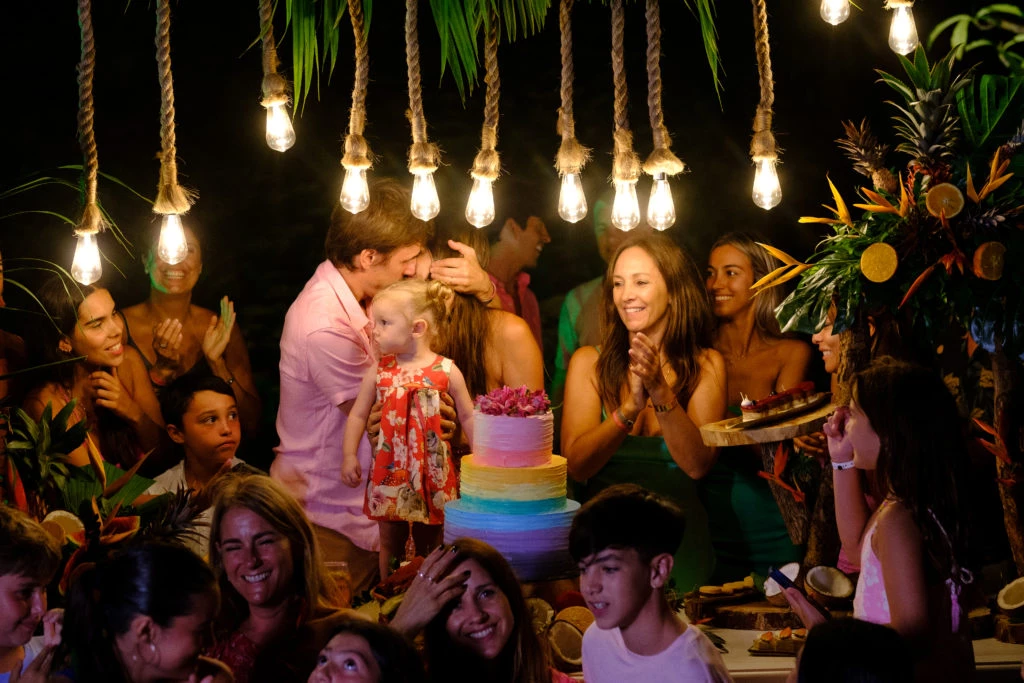 Pampita celebró su cumpleaños con Roberto García Moritán, sus hijos y amigos