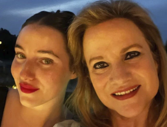 Así está Rocío Hazán, la hija de Lucía Galán, que acaba de cumplir 26 años