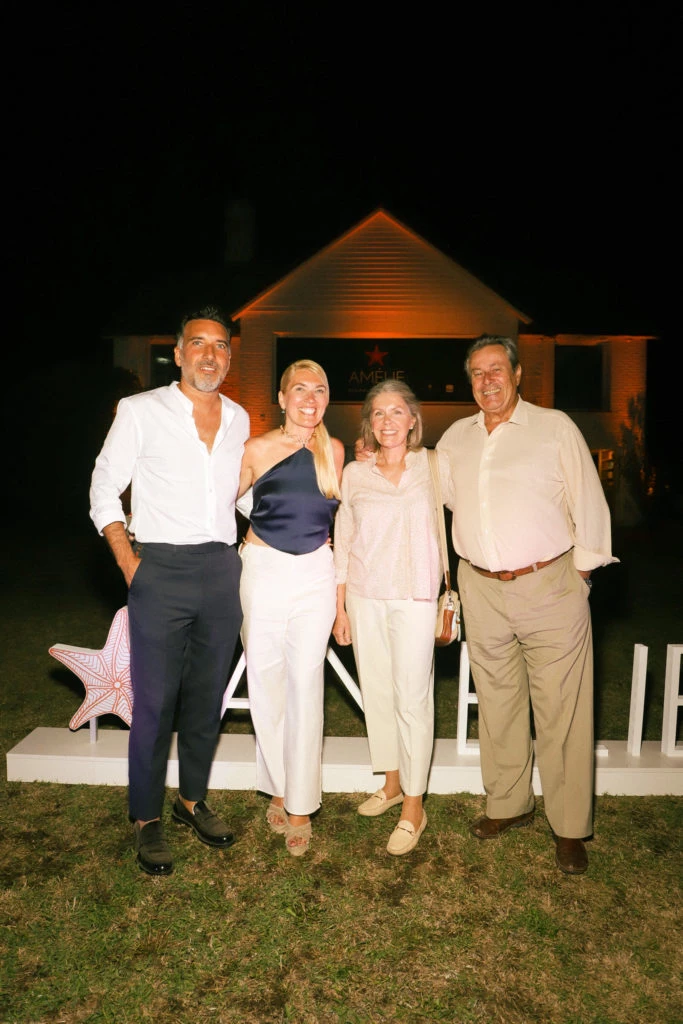 Sebastián y Mariana Vazquez junto a Enrique Antía y su mujer en el cocktail de Amélie Ocean Residences (4)