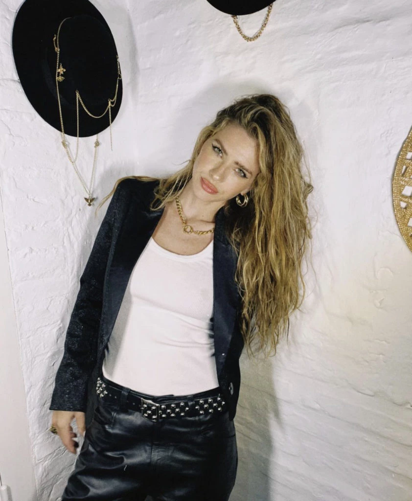 Así lució la actriz en el recital de Rusherking. Foto: Instagram.