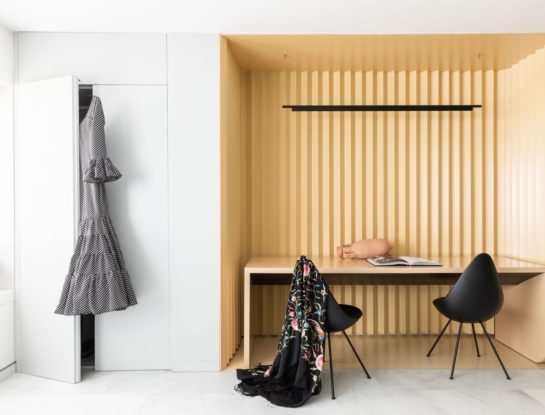 Así se diseñó un departamento de 60 m2 a todo color, texturas y personalidad