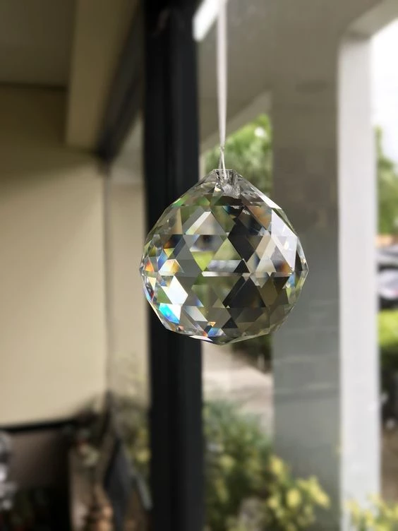 Bola de Feng Shui: qué es y dónde colocarla para mejorar las energías de tu casa