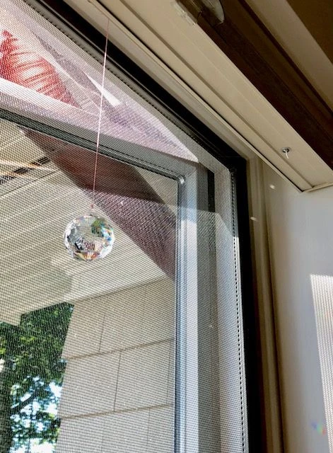 Bola de Feng Shui: qué es y dónde colocarla para mejorar las energías de tu casa