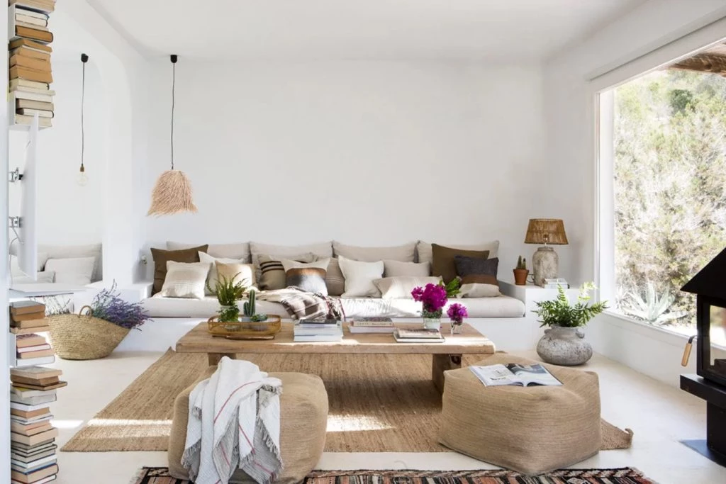 Una casa de playa reformada con las últimas tendencias de arquitectura y decoración