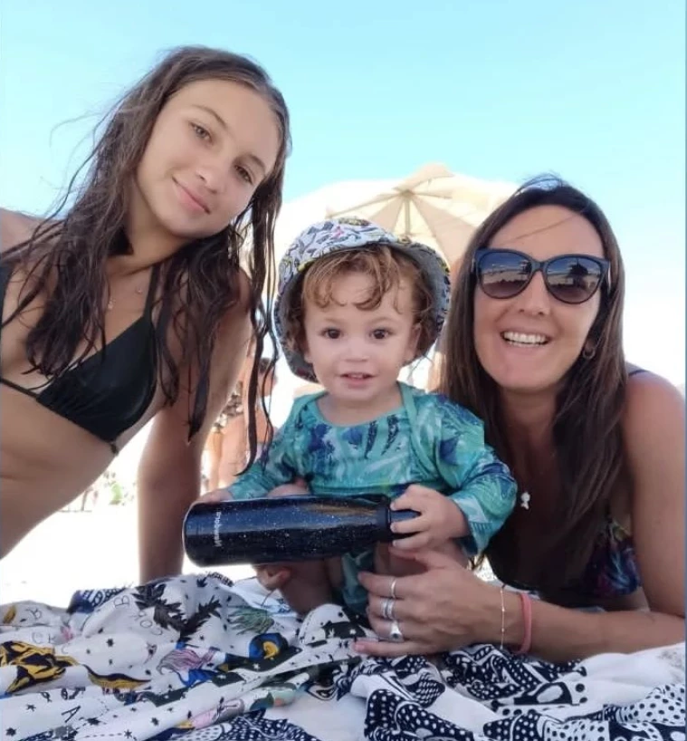 Indiana Cubero con su tía Sole Cubero