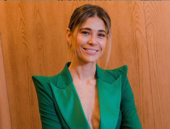 Así es la it bag que eligió Carla Pereyra para viajar a la Argentina