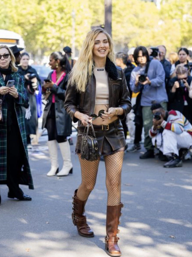 Chiara Ferragni también apostó por las biker boots
