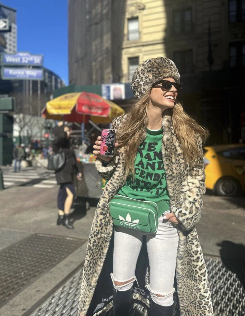 La China Suárez en Nueva York con un look muy jugado. Foto: Instagram.