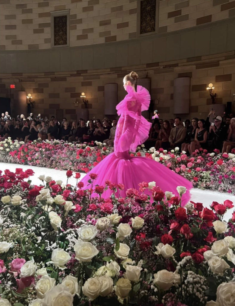 Christian Siriano abrió el NYFW. Foto: Instagram.